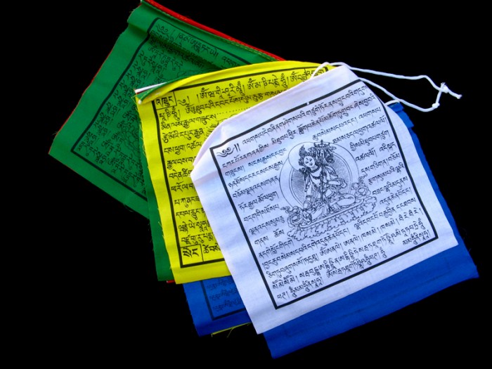 Signification des drapeaux de prières tibétains