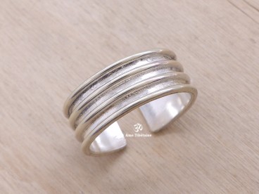 BD117 Bague Tibétaine