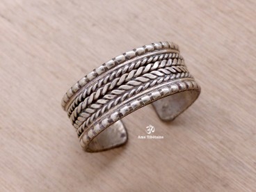 BD146 Bague Tibétaine