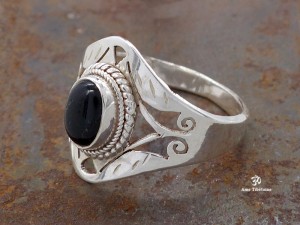 BA287 Bague Tibétaine Argent Massif Onyx. Taille 58