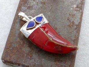 PA299 Pendentif Tibétain Argent Massif Corail