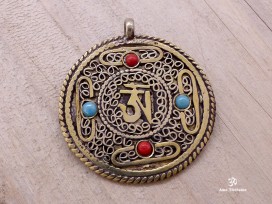 PD87 Pendentif Tibétain Om Mantra 