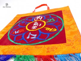 BB28 Bannière Tibétaine Mantra Om Mani Padme Hum