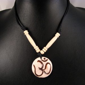 CD32 Collier Tibétain Om – Image 2