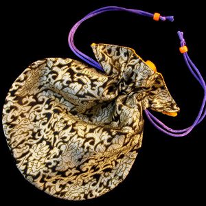 PochTib58 Pochette Tibétaine pour Mala – Image 1