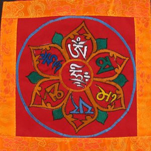 BB73 Bannière Tibétaine Mantra Om Mani Padme Hum – Image 2