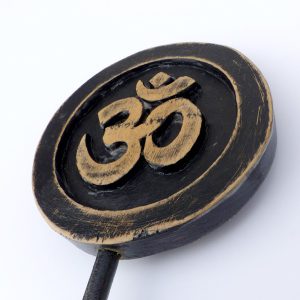 DDD89 Sculpture Om Bois Exotique – Image 3
