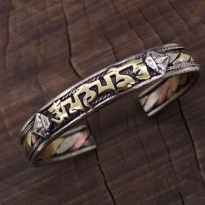 BRD367 Bracelet Tibétain Métal Argenté Cuivre Laiton Mantra – Image 1