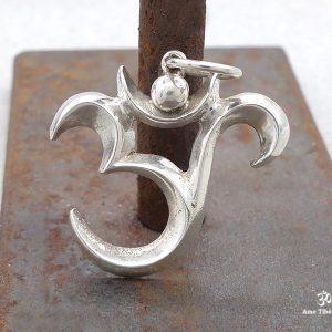 PA194 Pendentif Argent Massif Om Sanskrit – Image 1