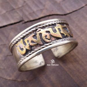 BD80 Bague Mantra Tibétain Om Mani Padme Hum – Image 1