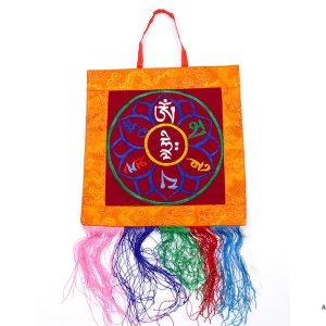 BB28 Bannière Tibétaine Mantra Om Mani Padme Hum – Image 1