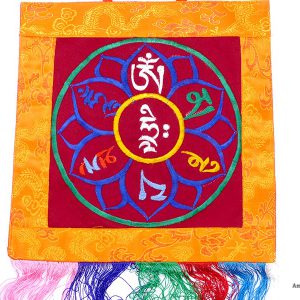 BB28 Bannière Tibétaine Mantra Om Mani Padme Hum – Image 2