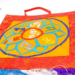 BB72 Bannière Tibétaine Mantra Om Mani Padme Hum – Image 3
